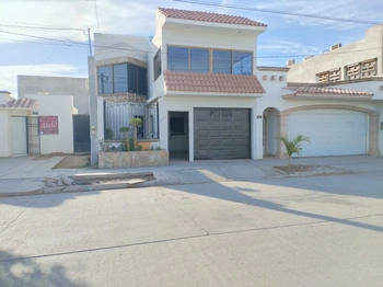 10_2846 | CASA EN VENTA VIÑEDOS | Castillo Bienes Raíces