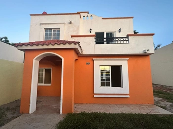 GCI_2992 | CASA EN RENTA EN PRIVADA TRES RECAMARAS | Castillo Bienes Raíces